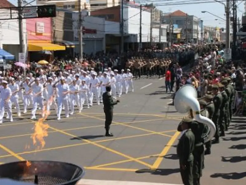 Tradicional desfile de 7 de Setembro deverá reunir mais de 15 mil pessoas no domingo