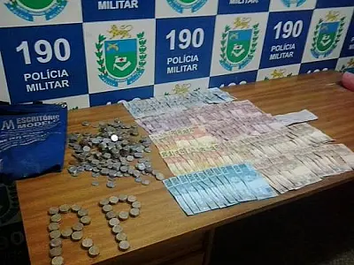 PM de Paranaíba apreende dois adolescentes por roubo
