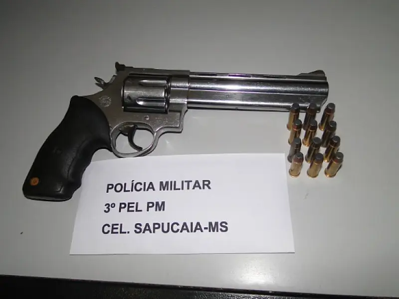 Homem é preso com revólver de uso restrito em Coronel Sapucaia