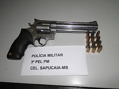 Homem é preso com revólver de uso restrito em Coronel Sapucaia