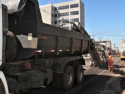 PREFEITURA REALIZA NOVAS INTERVENÇÕES EM RUAS DO CENTRO NESTA QUARTA-FEIRA

