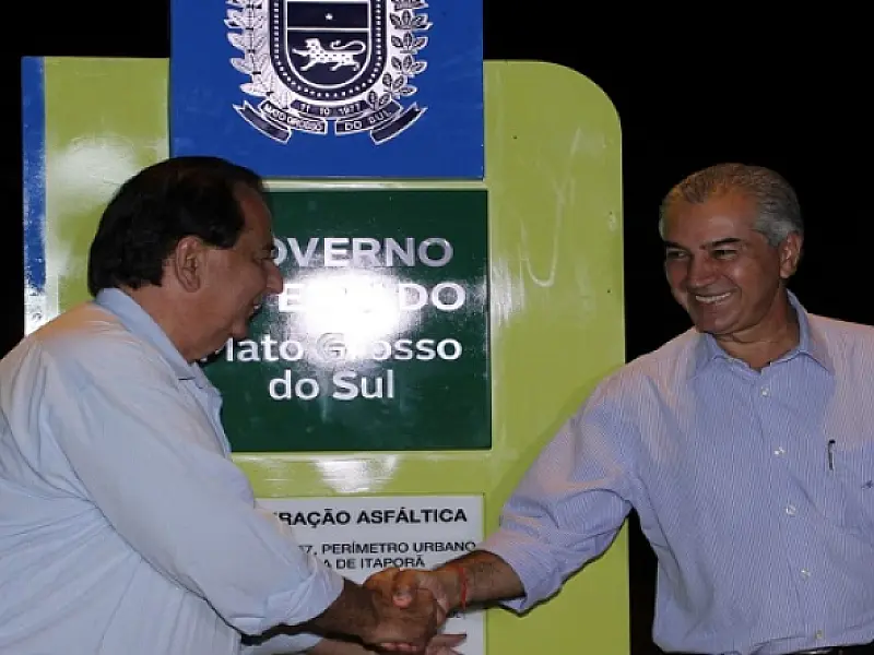 Em Itaporã, Reinaldo Azambuja entrega obras e anuncia novos investimentos