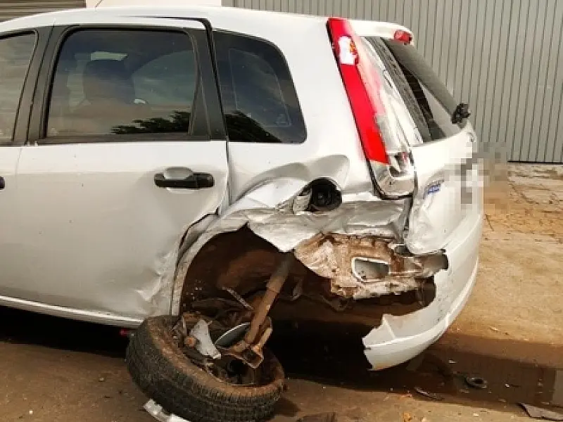 Jovem embriagado bate contra cinco veículos em Três Lagoas
