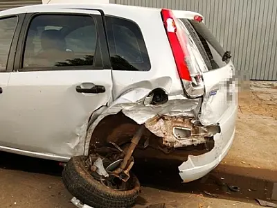 Jovem embriagado bate contra cinco veículos em Três Lagoas