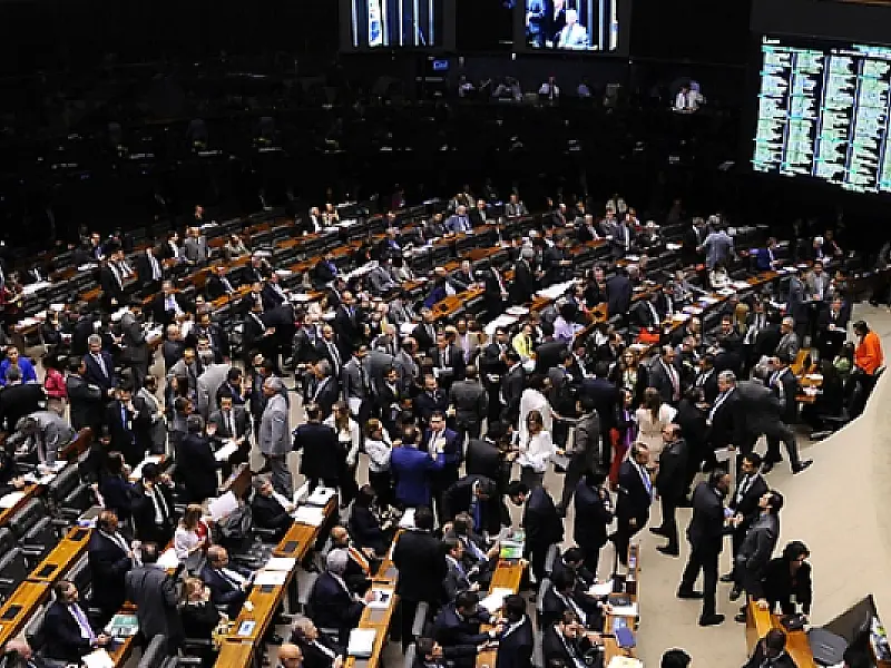 Câmara vota projeto de lei que amplia enquadramento de empresas no Supersimples