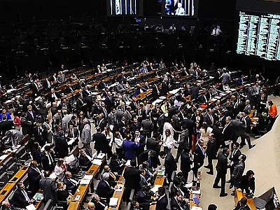 Câmara vota projeto de lei que amplia enquadramento de empresas no Supersimples