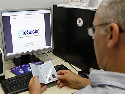 Acaba hoje prazo para pagar guia de junho do eSocial