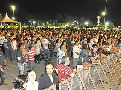 Abertura do Arraial de Santo Antonio teve público de 12 mil pessoas