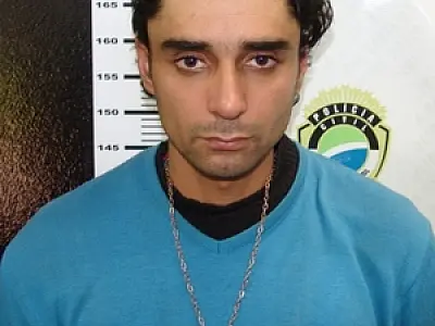 Foragido da polícia é flagrado em "boca" de venda de droga