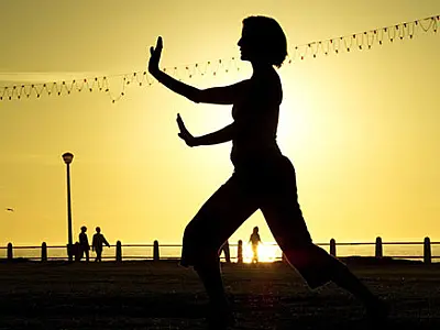 Tai chi chuan vira estrela de novas pesquisas científicas