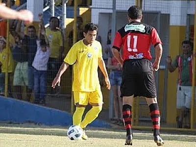 Empate com sabor de vitória para o Cene na estreia da Série D