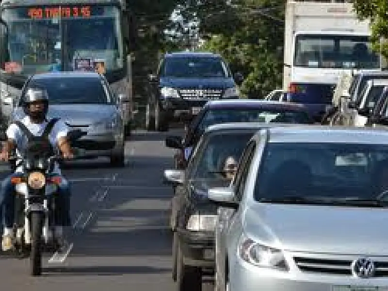 Licenciamento dos veículos com placa final 1 e 2 deverão ser efetuadas em abril de 2013