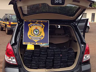 PRF apreende 65Kg de cocaína em Dourados