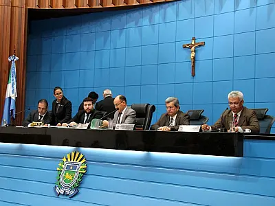 Deputados votam projetos de inclusão e estímulo ao empreendedorismo
