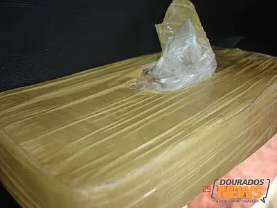 Homem é preso com 30 kg de crack em fundo falso de veículo na BR 463