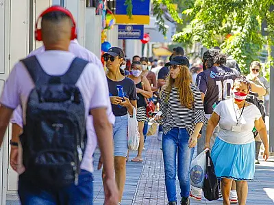 Disponíveis para saque, salários de novembro injetam R$ 403 milhões na economia
