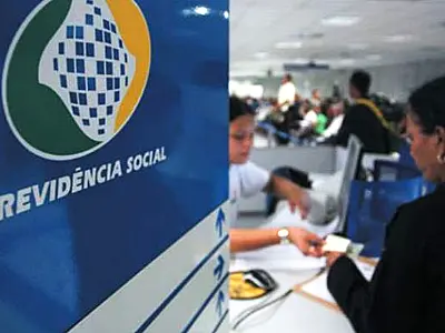 Segurados e pensionistas devem agendar reavaliação no INSS até dia 13