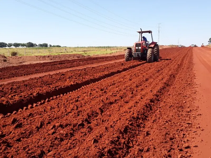 Obra do macroanel avança com a preparação para asfalto e construção de rotatória