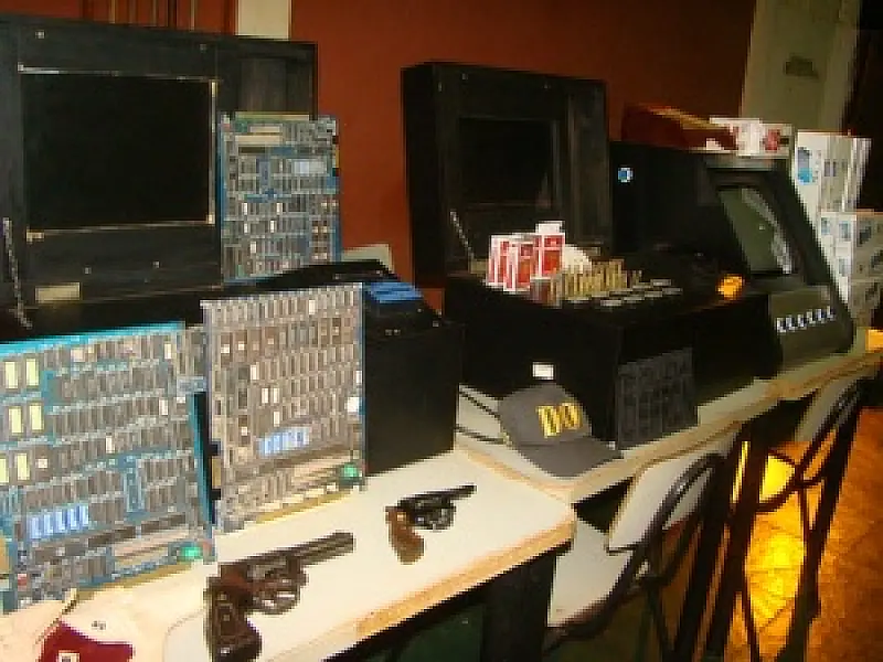 Polícia desmantela suposta casa de jogos de azar em Dourados