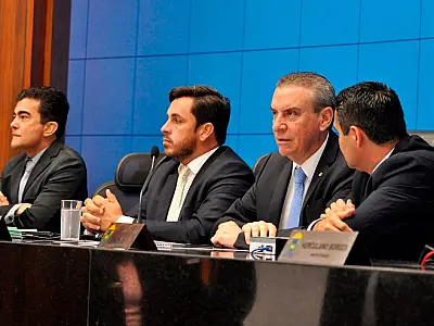 Mais de dez matérias seguem ao Plenário, após análise dos membros da CCJR