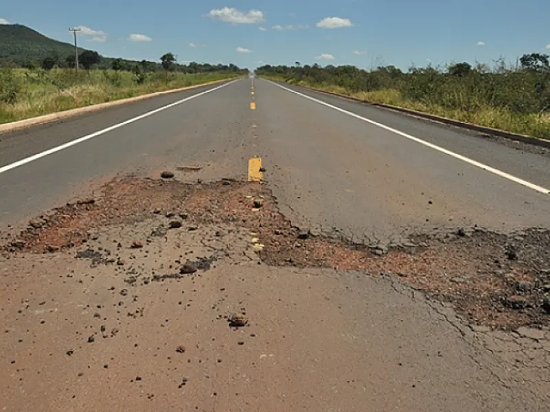 Recém inaugurada, BR-359 já necessita de manutenção