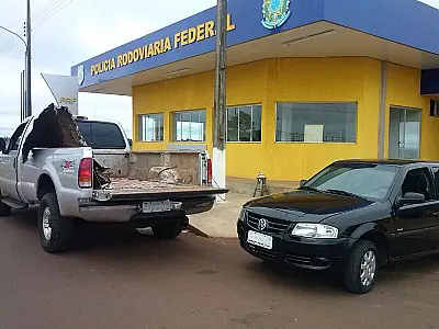 PRF apreende 183 quilos de maconha em fundo falso de veículo