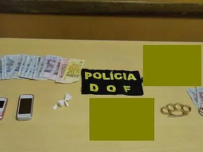 Rapaz é preso com cocaína e soco inglês em Corumbá