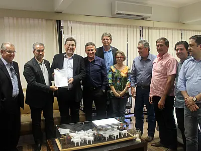 Fábrica de MDF, conquistada com auxilio da deputada Tereza Cristina recebe licença ambiental