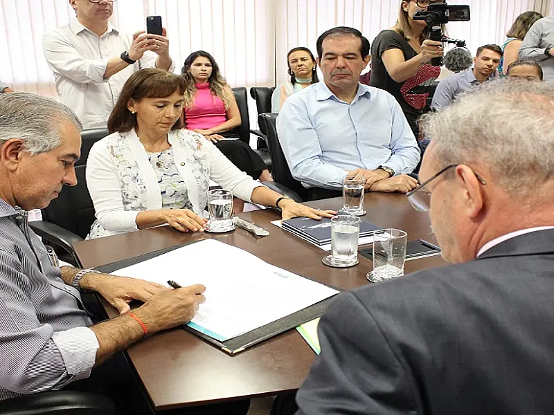 Governo firma cooperação com Organização Pan-Americana da Saúde para redução da mortalidade materna e infantil