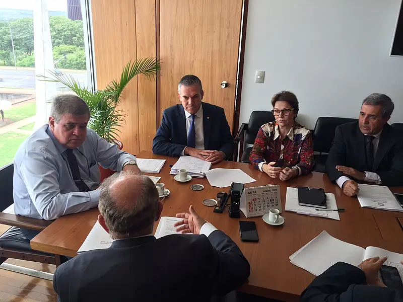 Bancada ruralista tenta sensibilizar governo federal para aprovação sem vetos de lei do Funrural