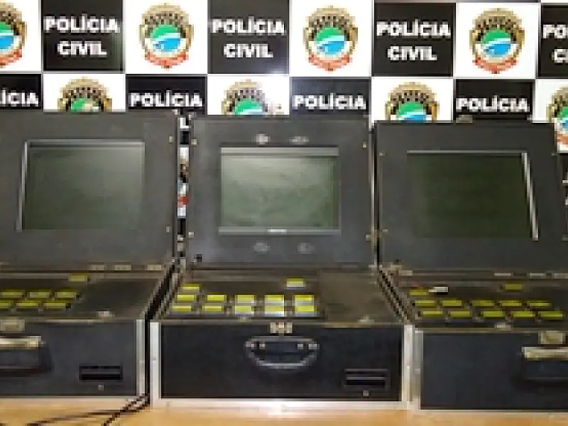 Polícia apreende máquinas de jogos de azar