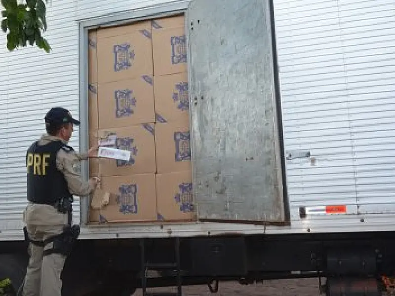 Carretas carregadas com cigarros são apreendidas em Coxim