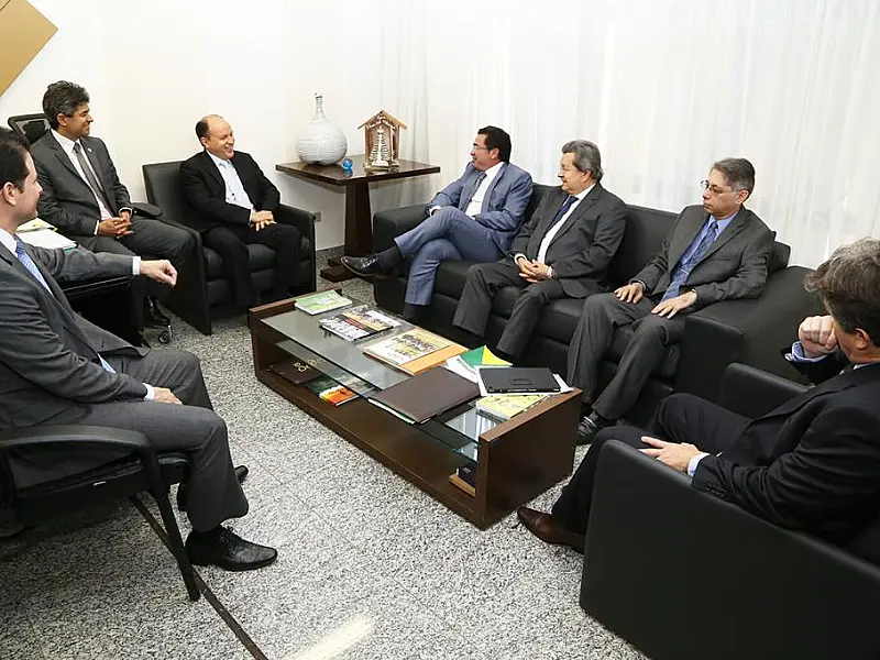 Deputados e TCU orientam prefeitos e elaboram ações na fronteira