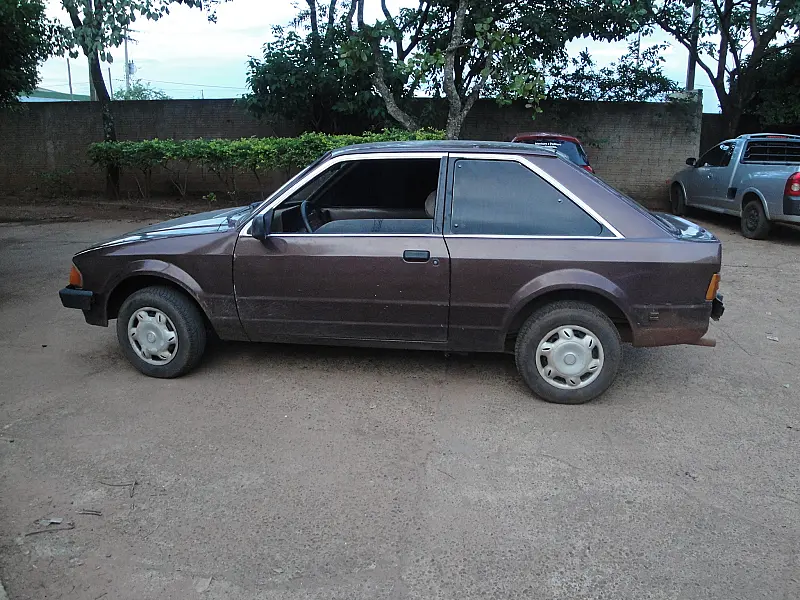 Homem é preso bêbado e com carro furtado