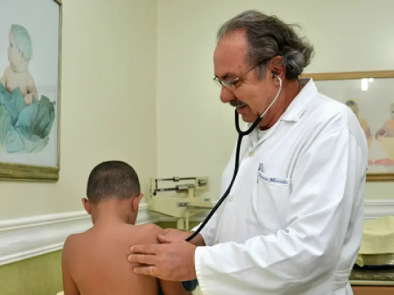 Doenças respiratórias lotam postos; pediatra orienta à prevenção