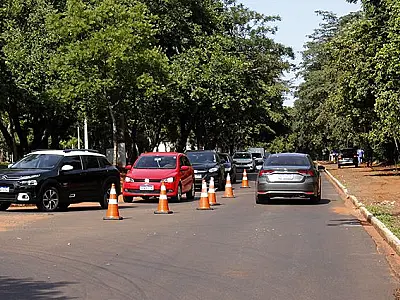 Obra requer atenção redobrada de motoristas na entrada do Parque dos Poderes pela Afonso Pena
