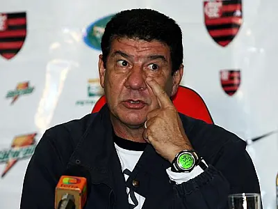 Joel Santana é demitido do Flamengo