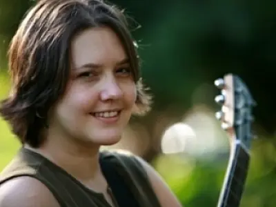 Karina Marques anima “Quinta Musical na Orla” hoje