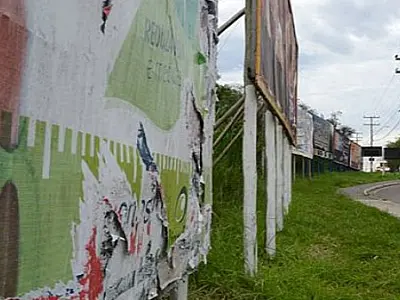 Zoom Publicidade é condenada por instalar outdoor sem autorização em área privada