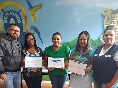 Prefeitura entrega mais 137 certificados dos cursos realizados em Anhanduí