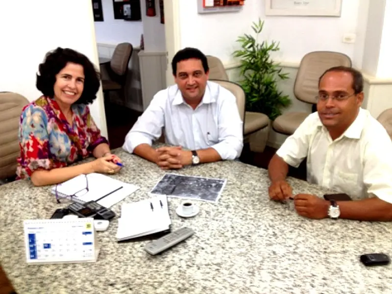 Gerente regional de Três Lagoas se reúne com prefeita