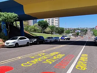 PREFEITURA E GRUPO AMOR VIDA PROMOVEM INTERVENÇÃO ARTÍSTICA EM PROL DA CAMPANHA DE PREVENÇÃO AO SUIC