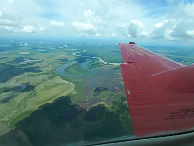 Bombeiros de MS combatem incêndio no Pantanal; cobertura completa aqui