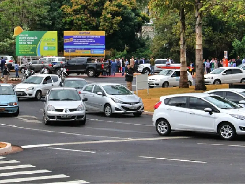 Governo Presente: com mais veículos do que pessoas, Capital recebe investimentos em mobilidade