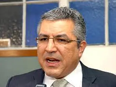 Reunião com deputados da CPI da Saúde e ministro Padilha é adiada para agosto