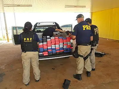 PRF apreende 113 quilos de cocaína em picape na BR 463