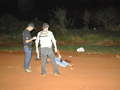 Jovem de 18 anos é assassinada com seis facadas em Dourados