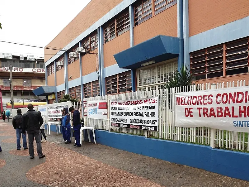 Trabalhadores dos Correios fazem paralisação de 24 horas para cobrar direitos e melhores condições de trabalho
