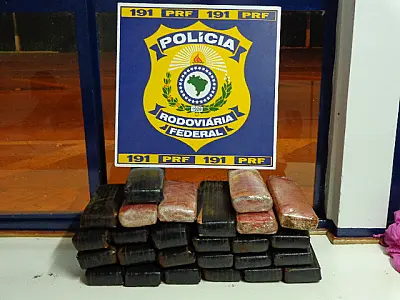 PRF apreende 26 tabletes de maconha encontrada em posse de menor
