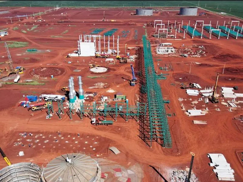Obras da usina de etanol em Maracaju avançam e operações devem começar até o final de 2023
